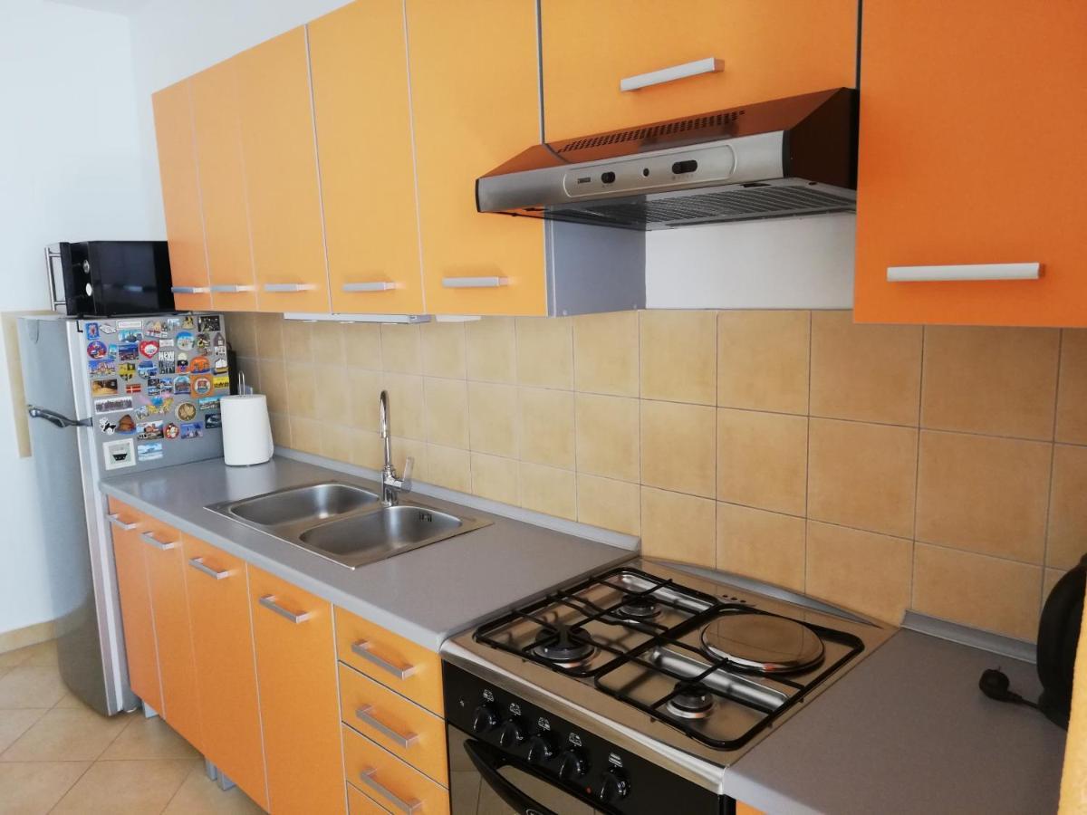 Apartment Suzy With Private Parking فاجانا المظهر الخارجي الصورة