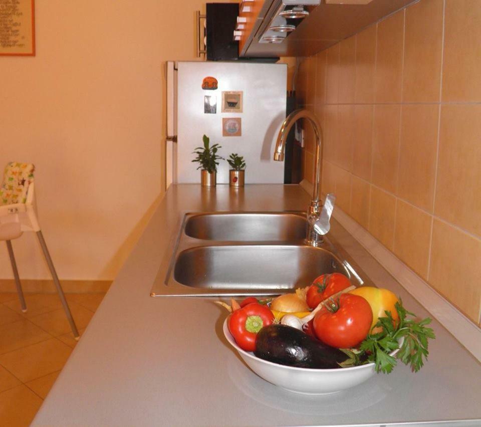 Apartment Suzy With Private Parking فاجانا المظهر الخارجي الصورة